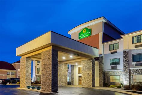 hotels in batavia new york